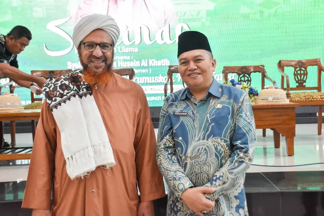 Seminar Seminar Dai dan Ulama Kubu Raya Hadirkan Syekh Umar bin Husein Al-Khotib dari Yaman