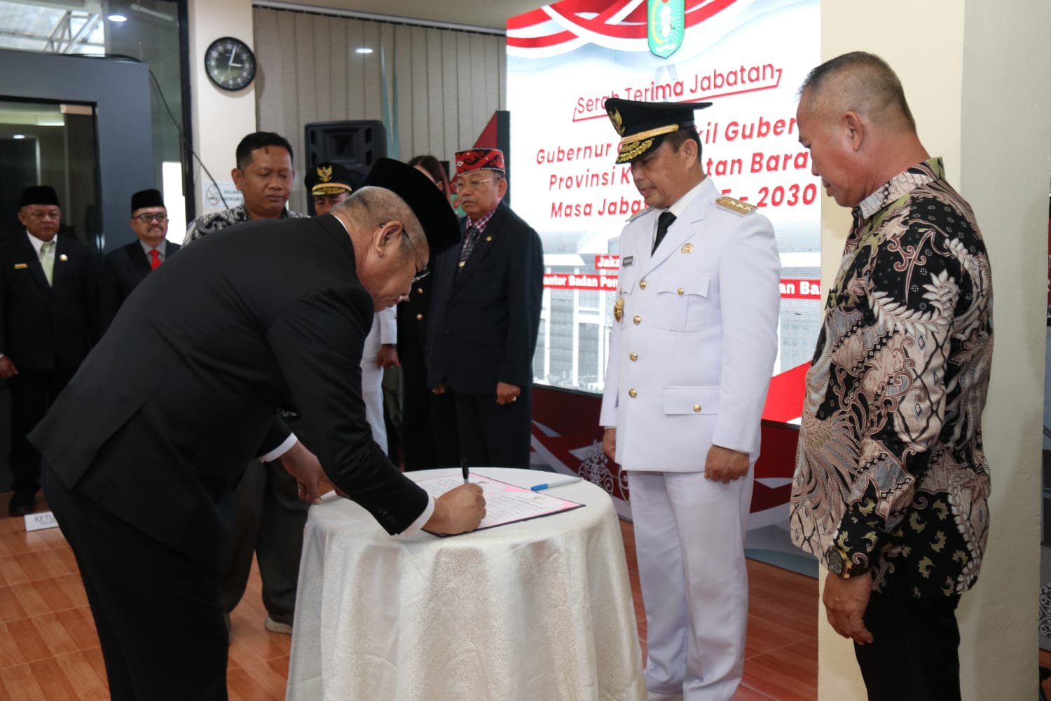 Gubernur Kalbar Ria Norsan Segera Tata OPD