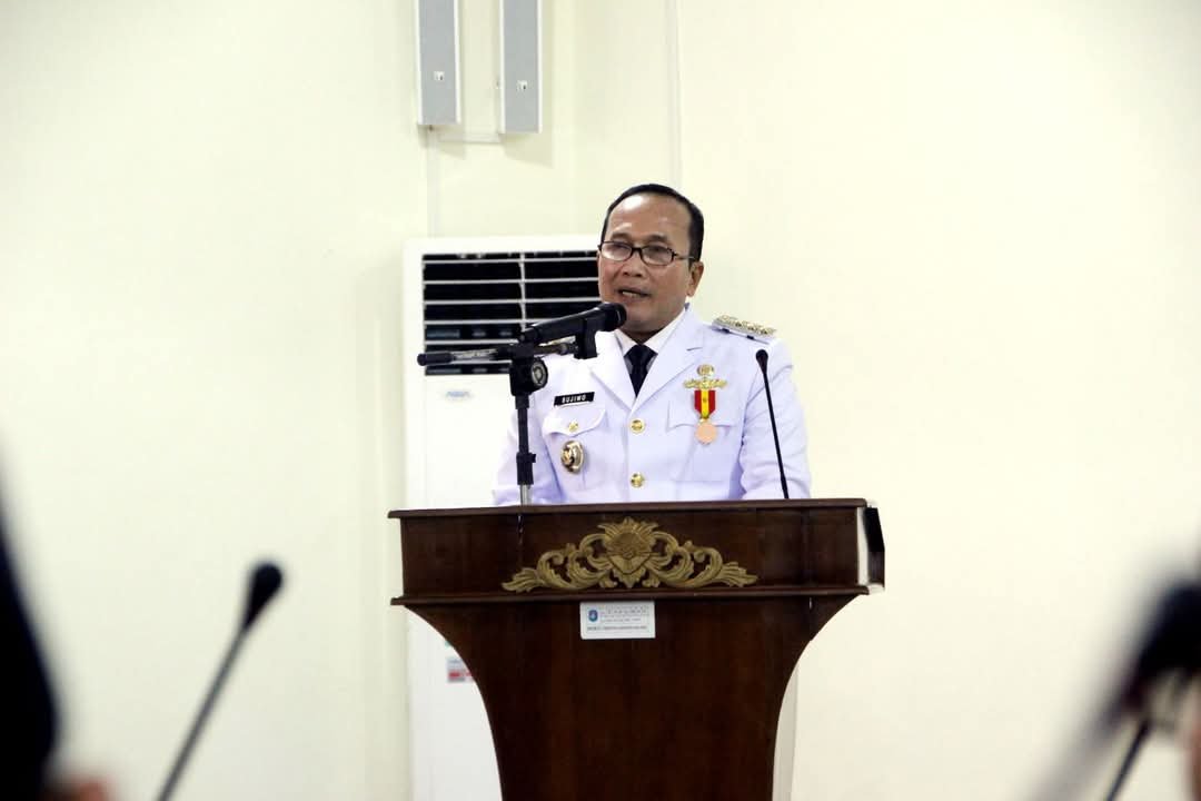 Bupati Sujiwo Sampaikan Pidato Politik Pertama