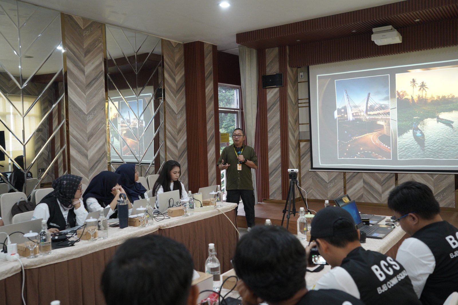 Tingkatkan Kompetensi Komunikasi Visual, PLN UPT  Banjarbaru Gelar Kegiatan Mini Course Fotografi