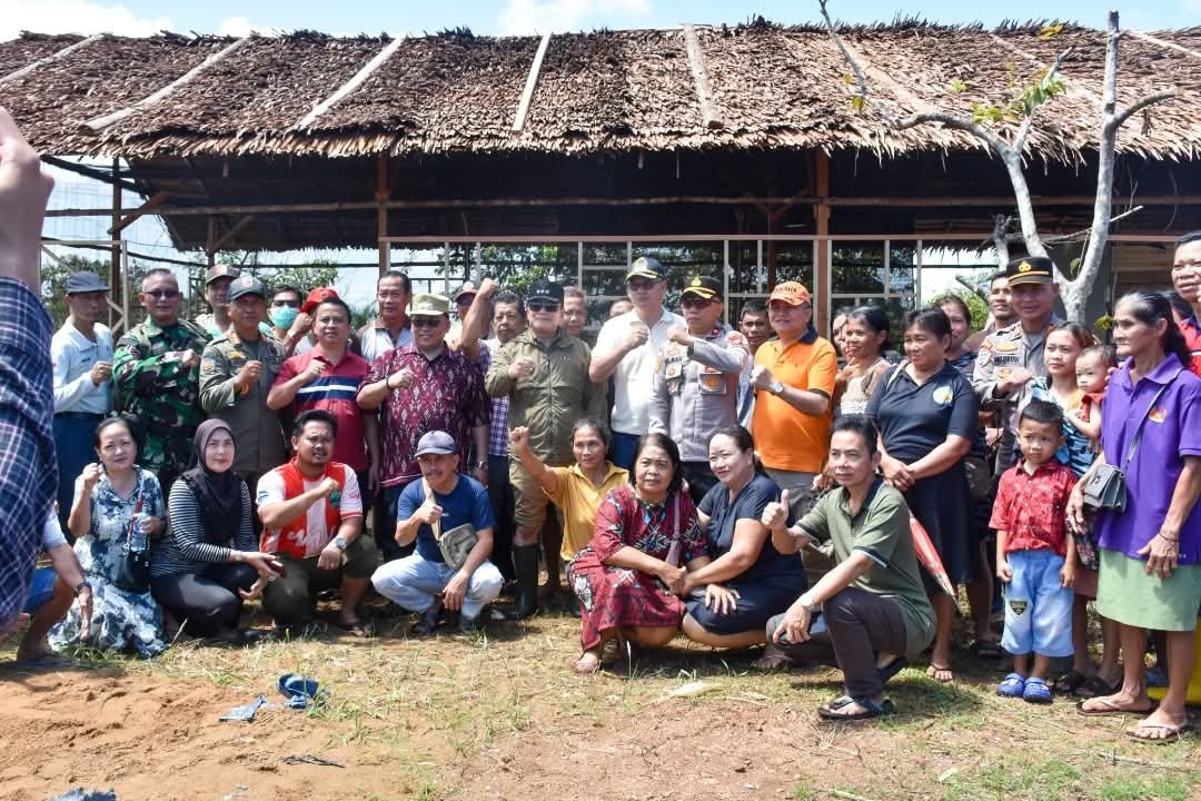 Bupati Sujiwo Ajak Masyarakat Bantu Korban Banjir