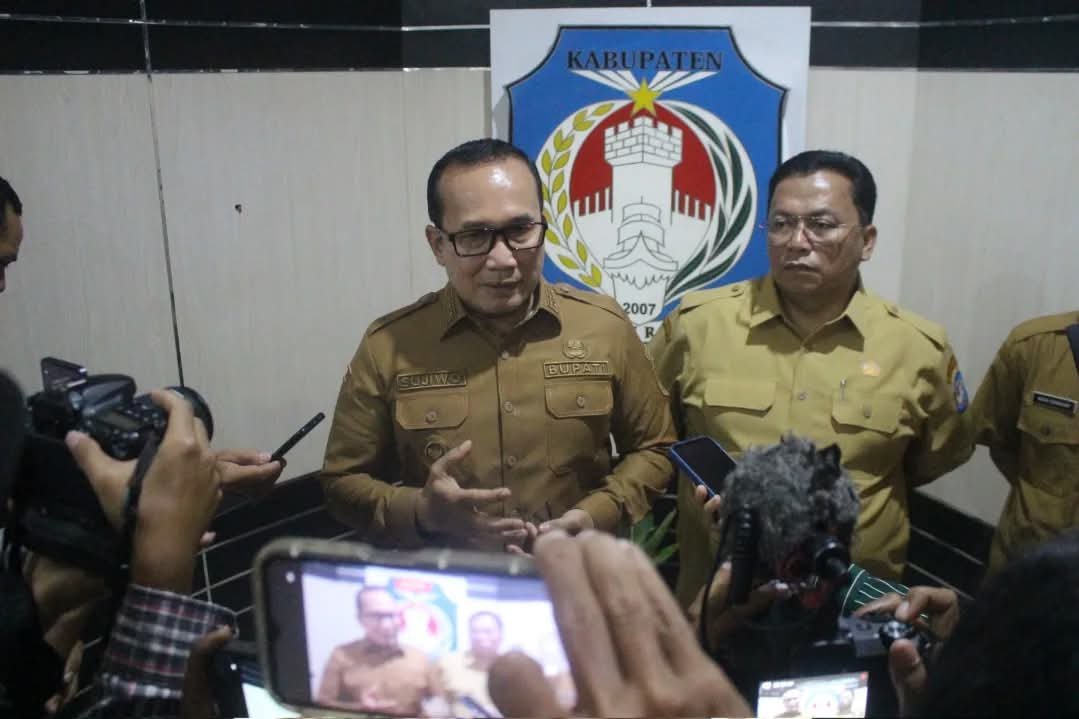Sujiwo Alihkan Anggaran Mobil Dinas ke Infrastruktur
