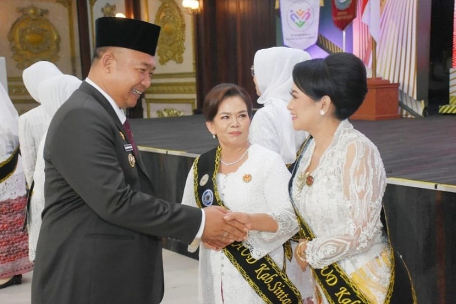 Ketua TP PKK Ketapang Resmi Dilantik