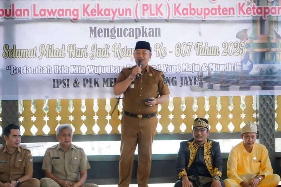 Hari Jadi Ketapang ke-607, Bupati Alexander Ziarah ke Makam Keramat 9