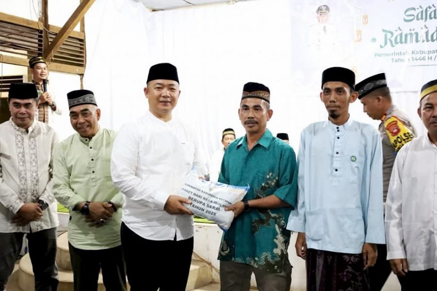 Safari Ramadan di Kecamatan Sandai, Bupati Alex Janjikan Infrastruktur Lebih Baik