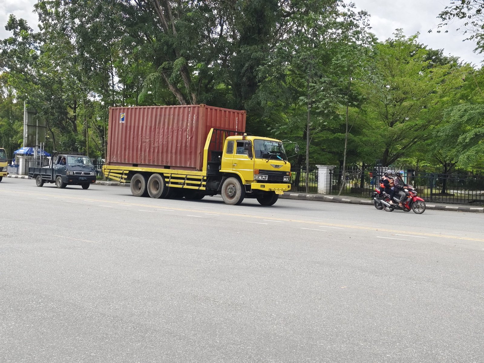 Pemkot Pontianak Batasi Operasional Angkutan Barang Selama Idul Fitri