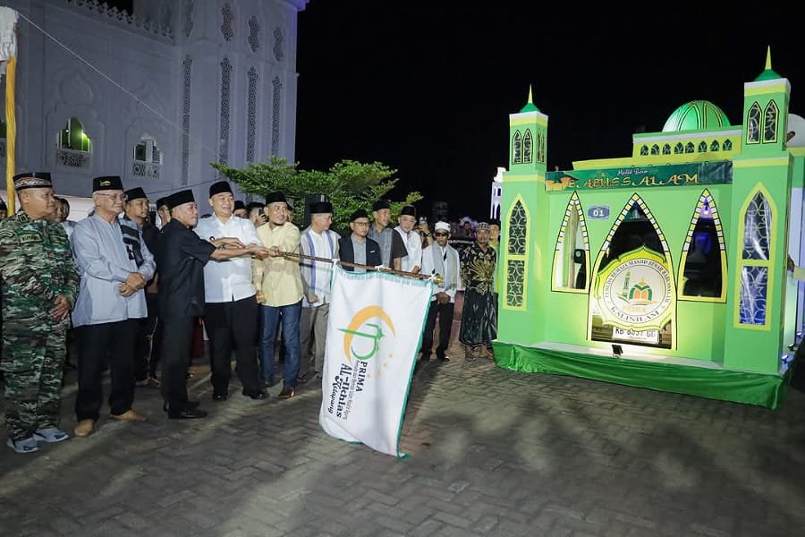 Bupati dan Wakil Bupati Ketapang Lepas Pawai Takbir Keliling Idul Fitri