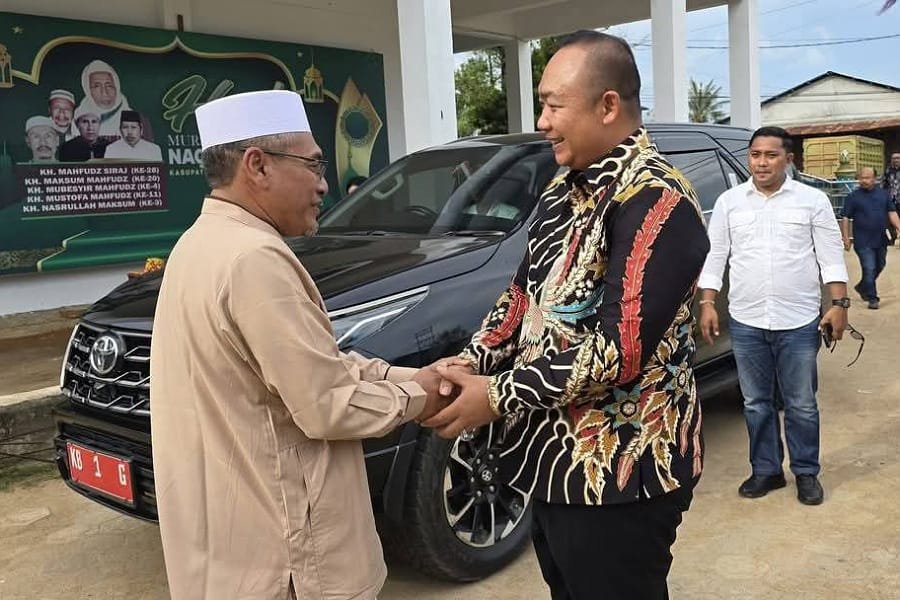 Idul Fitri, Bupati Alex Kunjungi Ketua MUI Ketapang