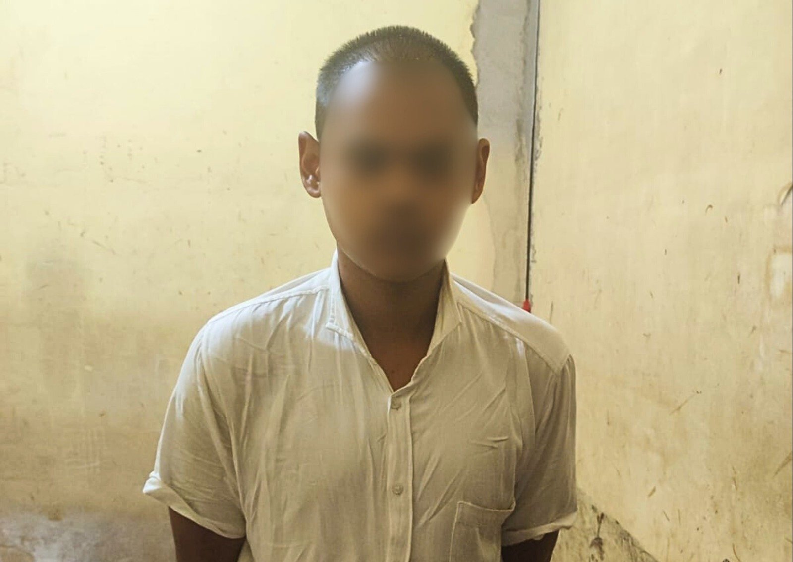 Isi Rumah Ludes di Gragas Maling, Pelaku Menangis Saat Ditangkap Polisi