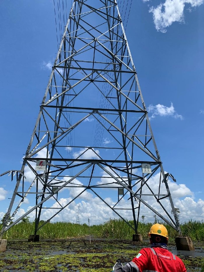 PLN Sigap Atasi Gangguan Transmisi Akibat Sambaran Petir di Tengah Libur Lebaran