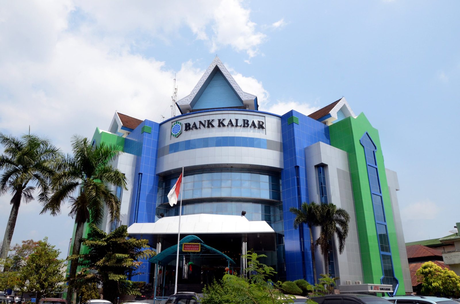 Bank Kalbar Torehkan Kinerja Gemilang pada Catur Wulan I 2025