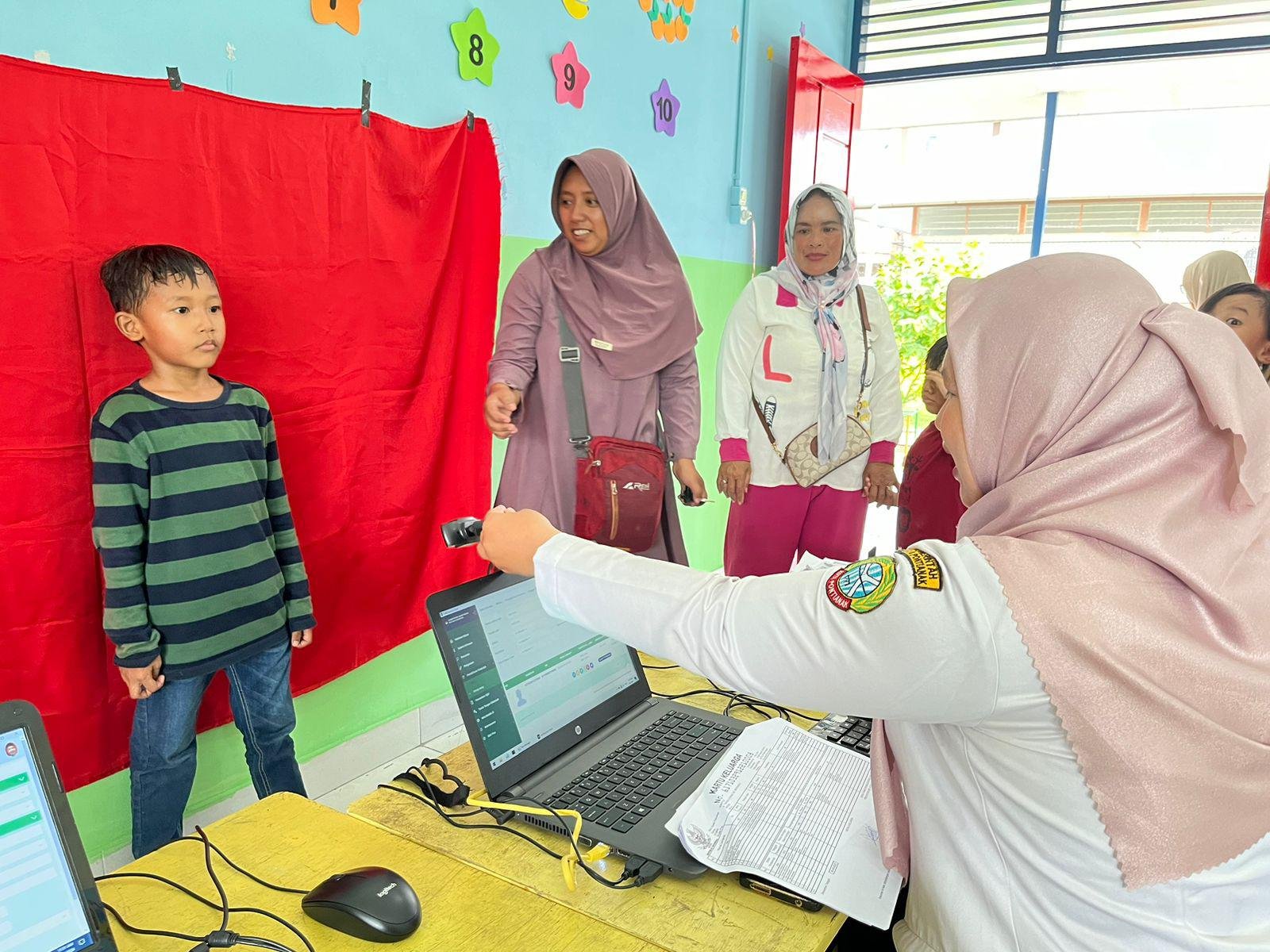 Disdukcapil Pontianak Permudah Kepemilikan KIA Lewat Inovasi “Peci Haji”