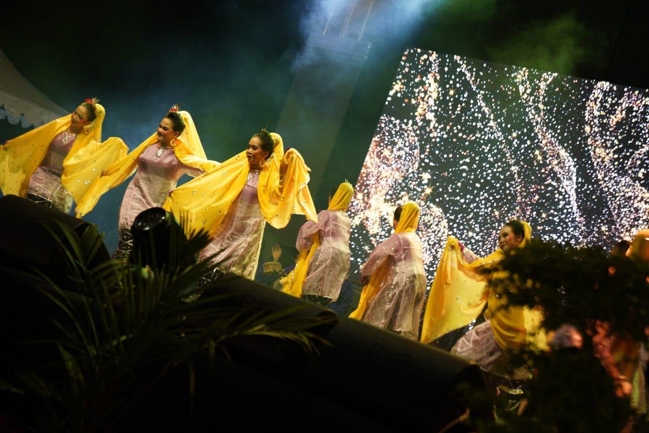 Tarian Kemilau Khatulistiwa, Pontianak Raih Juara III Indonesian International Arts Festival