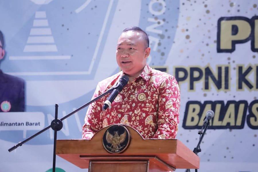 Bupati Alex Sebut Perawat Profesi Mulia