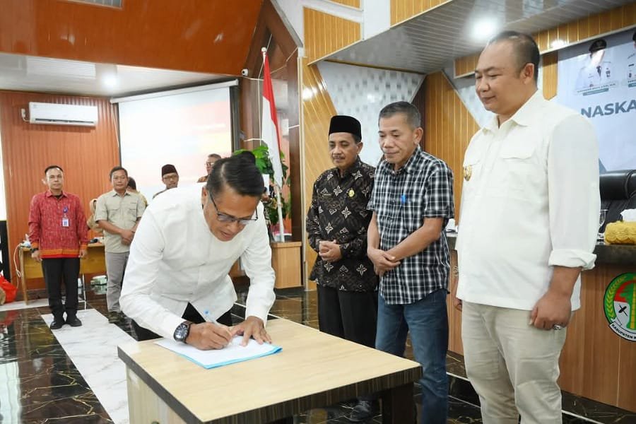 Pemkab Ketapang Salurkan Hibah Daerah ke 163 Lembaga