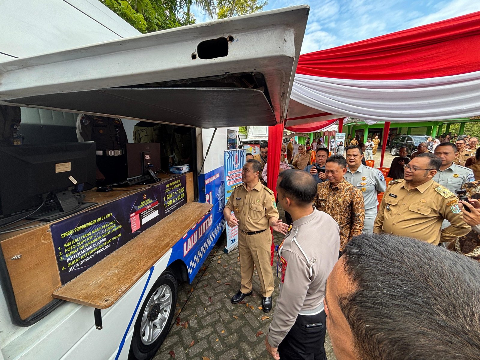 Dekatkan Layanan Pajak, Samsat Gokatan Hadir di Kecamatan Pontianak Barat