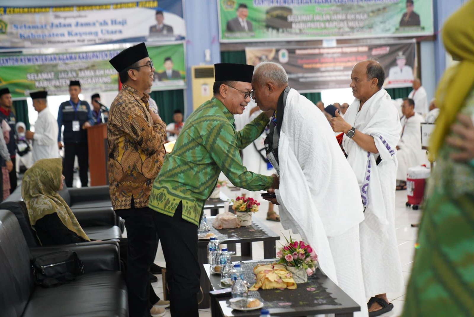 439 Calon Haji Pontianak Bertolak ke Jeddah, Edi Kamtono Ajak Seluruh Jemaah Luruskan Niat
