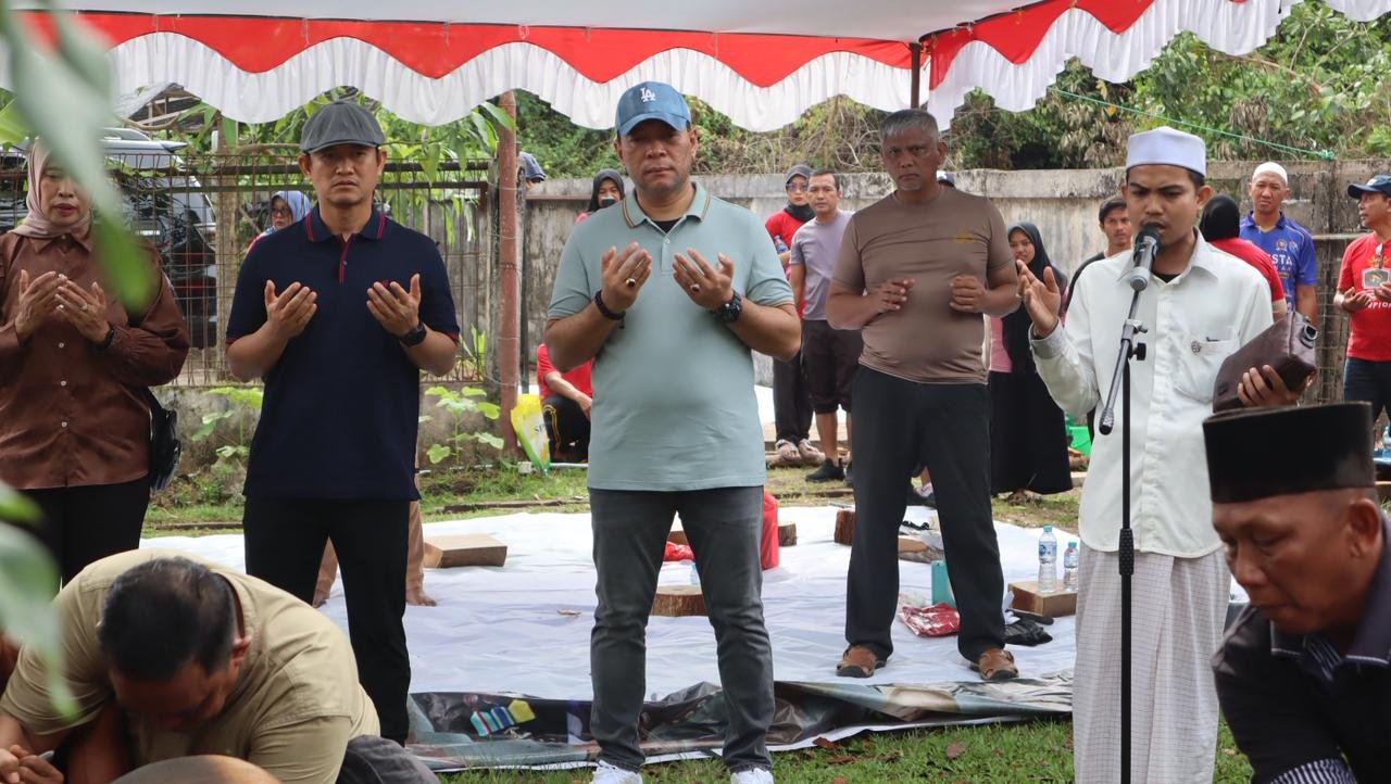 Hari Raya Iduladha 1446 H, Polresta Pontianak Laksanakan Penyembelihan dan Penyaluran Hewan Kurban