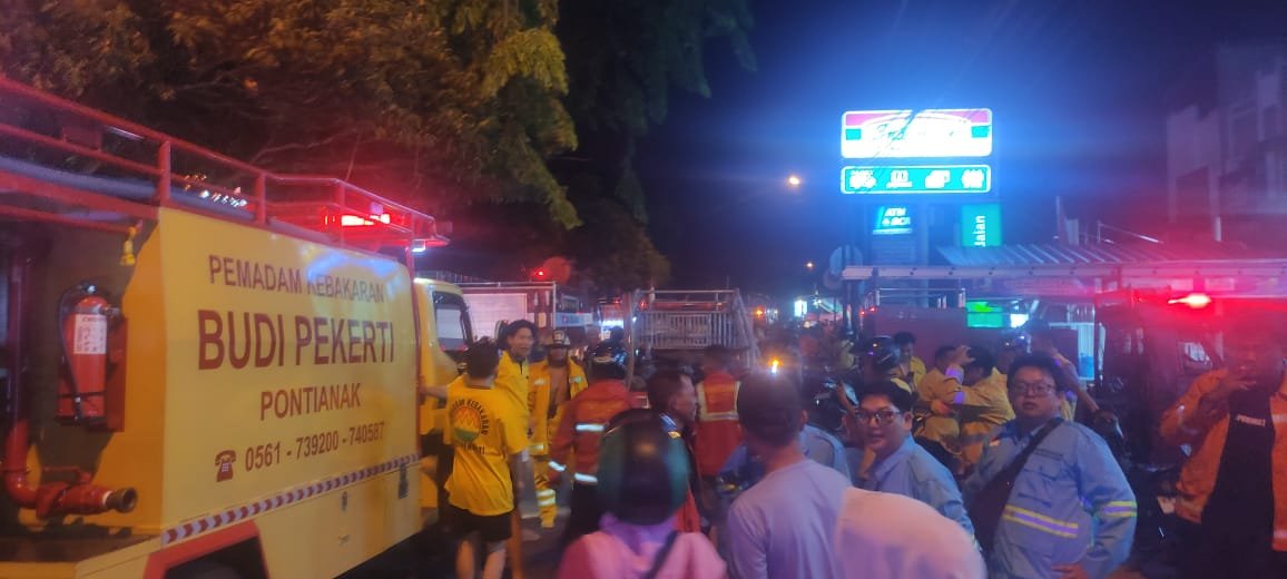 Geger, Dapur Kafe Haruna Pontianak Terbakar