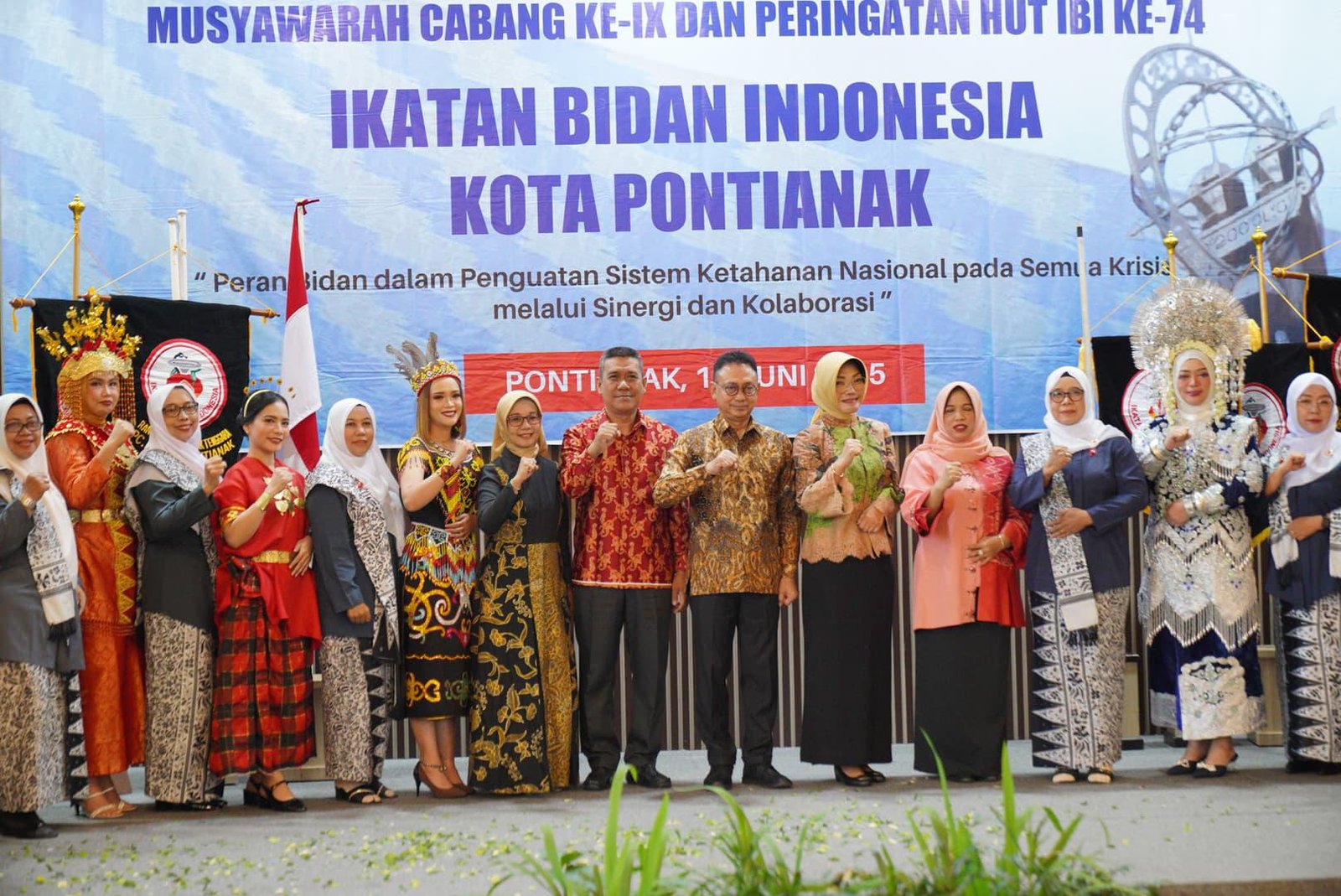 Buka Muscab IX IBI Kota Pontianak, Edi Kamtono Harap Peran Strategis Bidan Turunkan Stunting