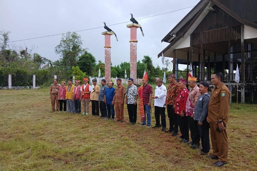 Sejumlah Tokoh Etnis di Ketapang Kecam Penghina Bupati Alexander