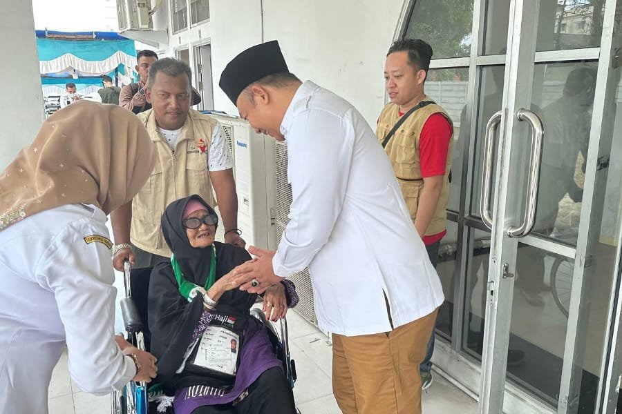 Bupati Ketapang Sambut Kepulangan Jemaah Haji