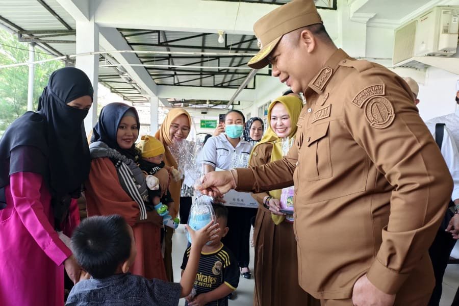 Bupati Alexander Tinjau Pelayanan RSUD Agoesdjam Ketapang