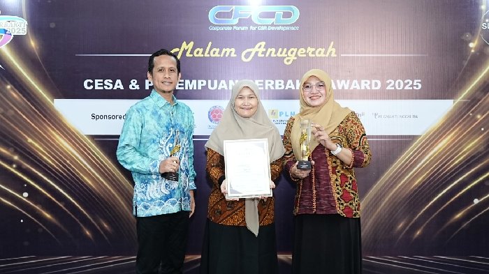 PLN UIP3B Kalimantan Dukung Perempuan Penggerak Budaya, Raih Penghargaan GOLD dalam Perempuan BERBAKTI 2025