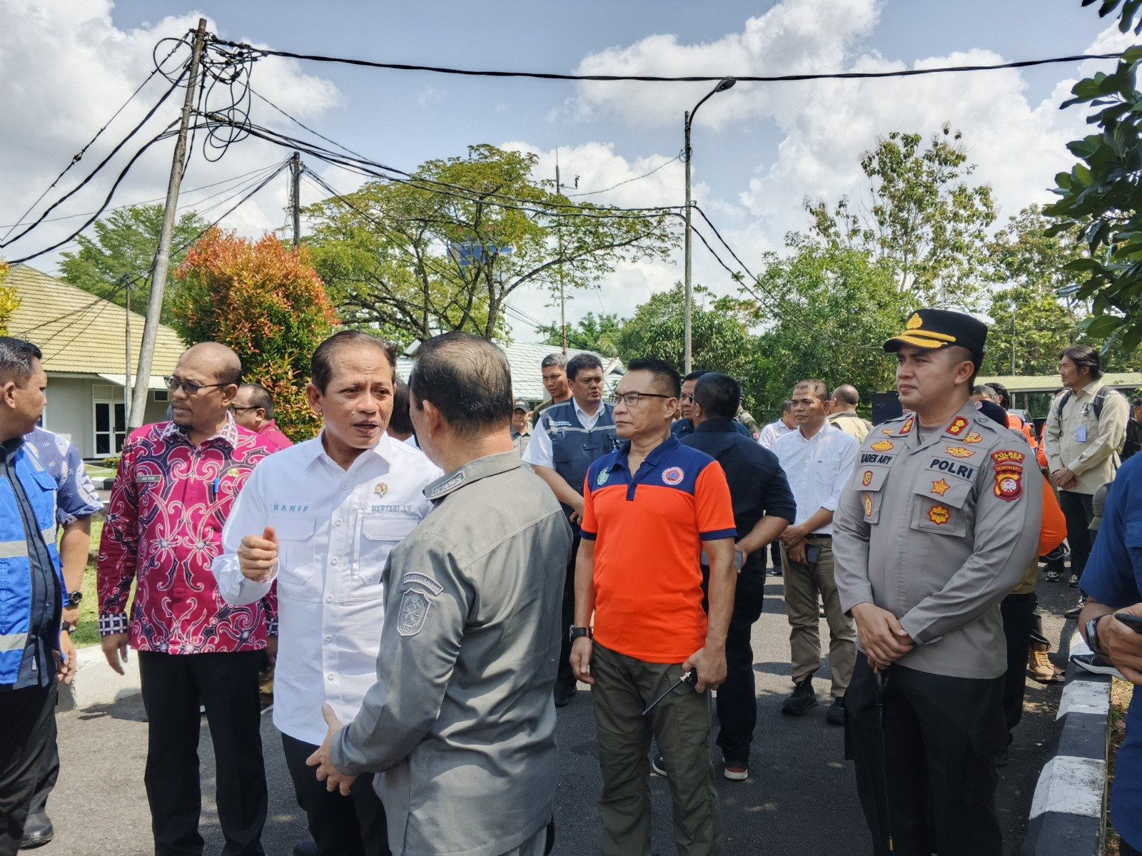 Menteri LHK dan Kepala BNPB Mendarat di Kubu Raya, Tinjau Penanganan Karhutla