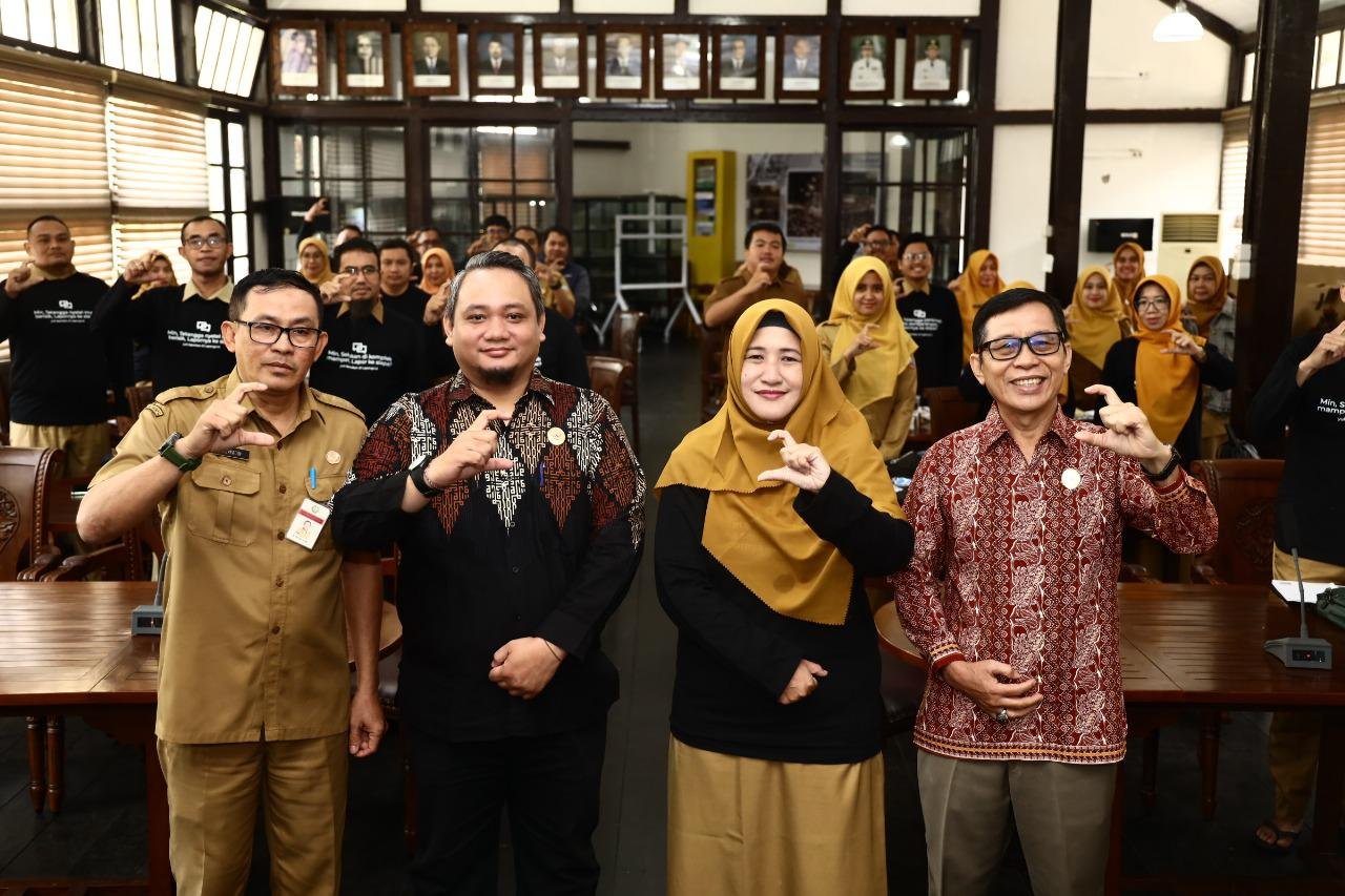 Pemkot Pontianak Bekali Perangkat Daerah Bimtek Standar Pelayanan Informasi