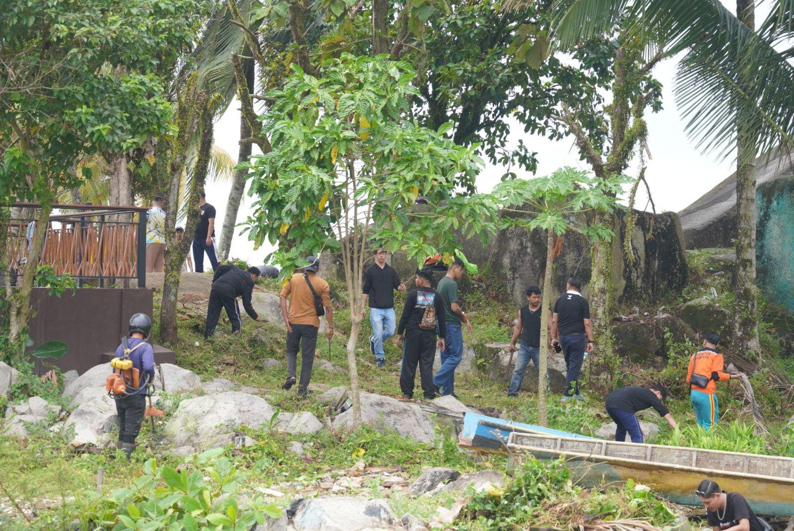 Disporapar Gandeng Pemuda Hidupkan Kawasan Makam Batu Layang