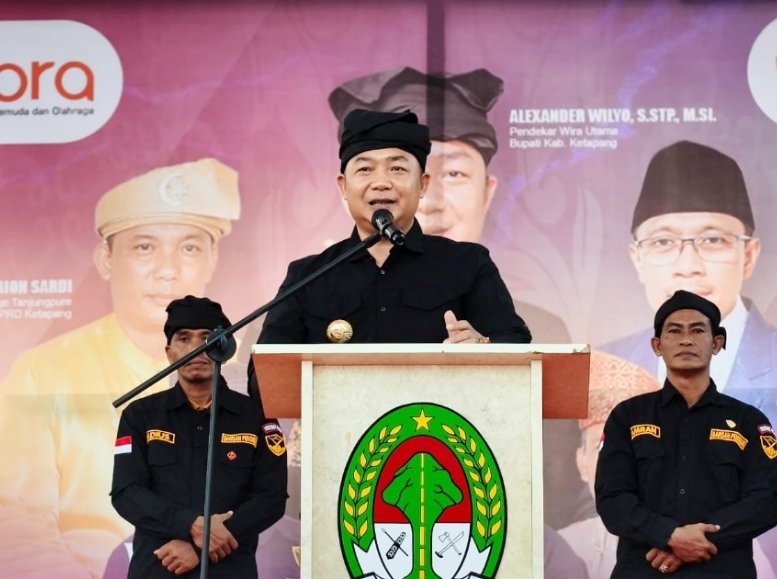 Tutup Festival Pencak Silat Tanjungpura 2025, Bupati Alex Sebut Pembangunan Jembatan Layang Mensubuk