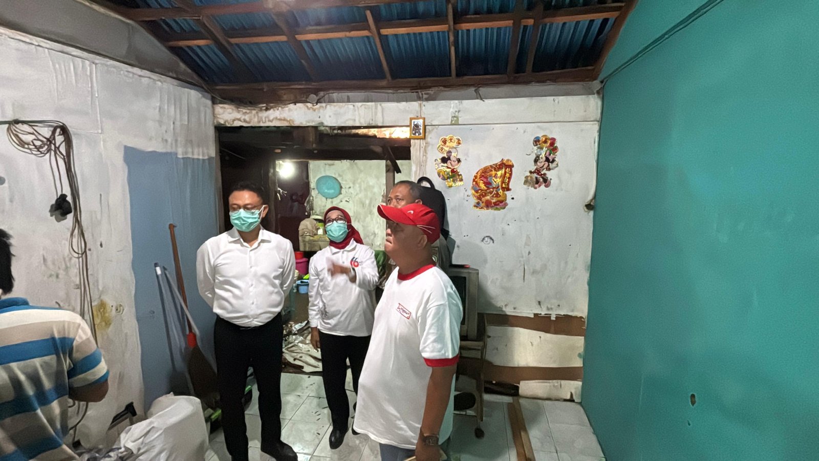 Wali Kota Pontianak Tinjau Perbaikan Rumah Tak Layak Huni Milik Davidi di Gang Pajajaran V