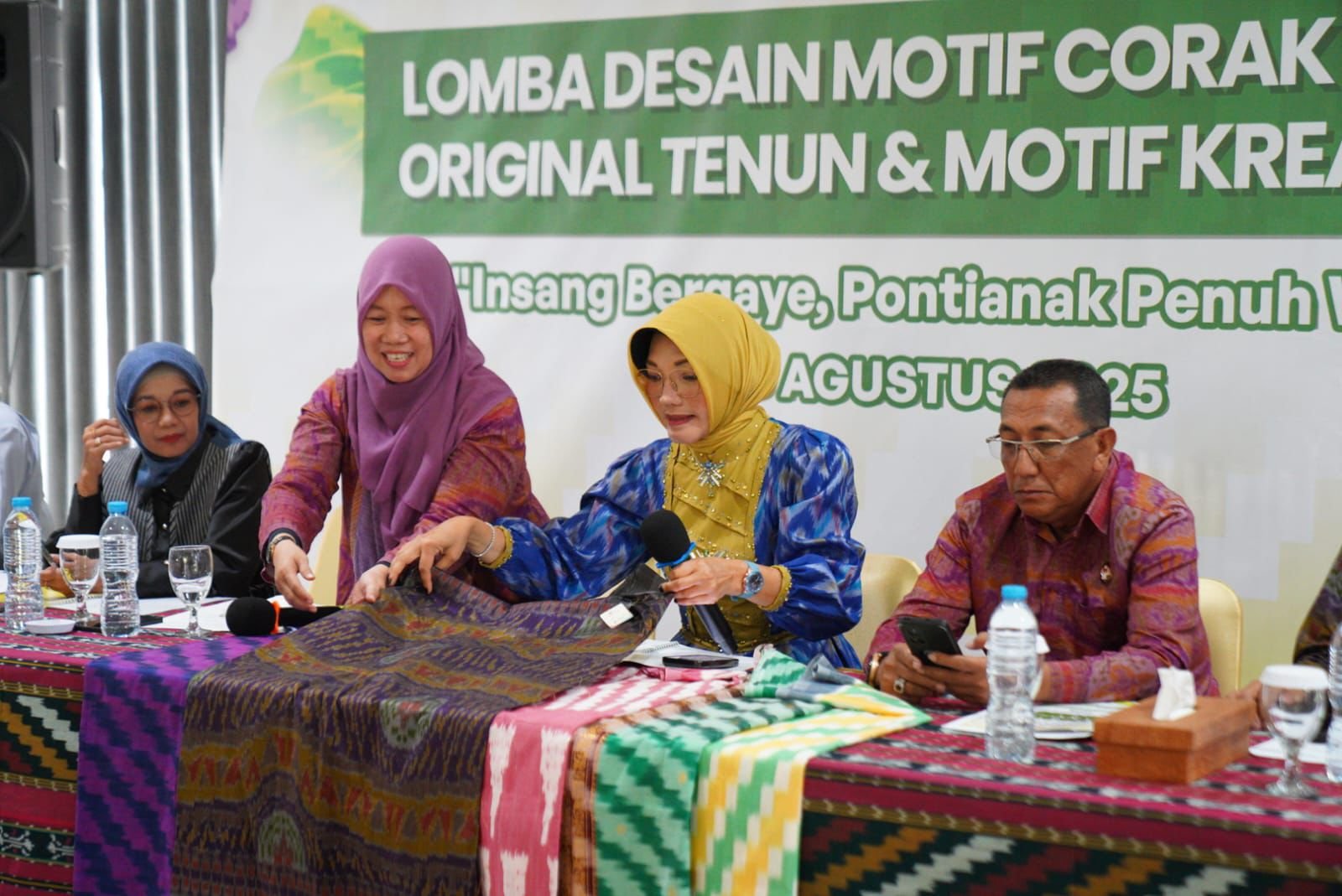 Dekranasda Pontianak Pantik Kreativitas Anak Muda Lewat Lomba Desain Motif Corak Insang