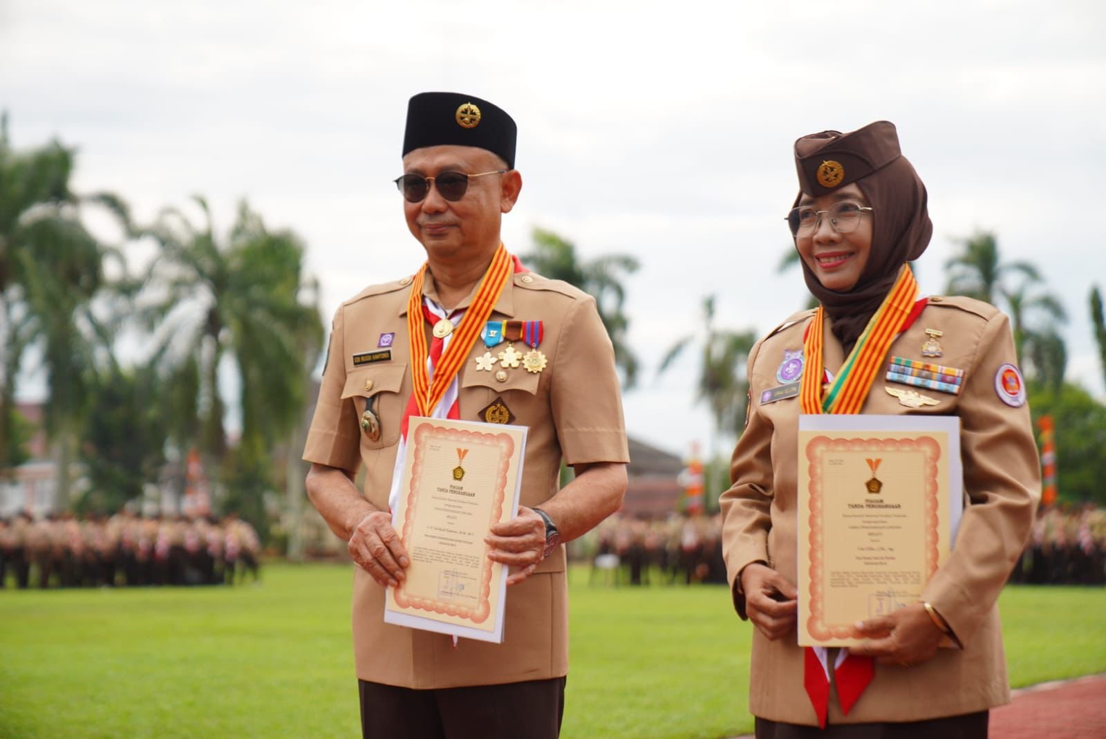 Dedikasi untuk Pramuka, Edi Kamtono Raih Lencana Melati di Apel Besar Hari Pramuka ke-64