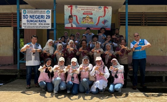 Semarak Merdeka, PLN UP2B Kalbar Hadirkan Kegembiraan di SDN 29 Sungai Raya
