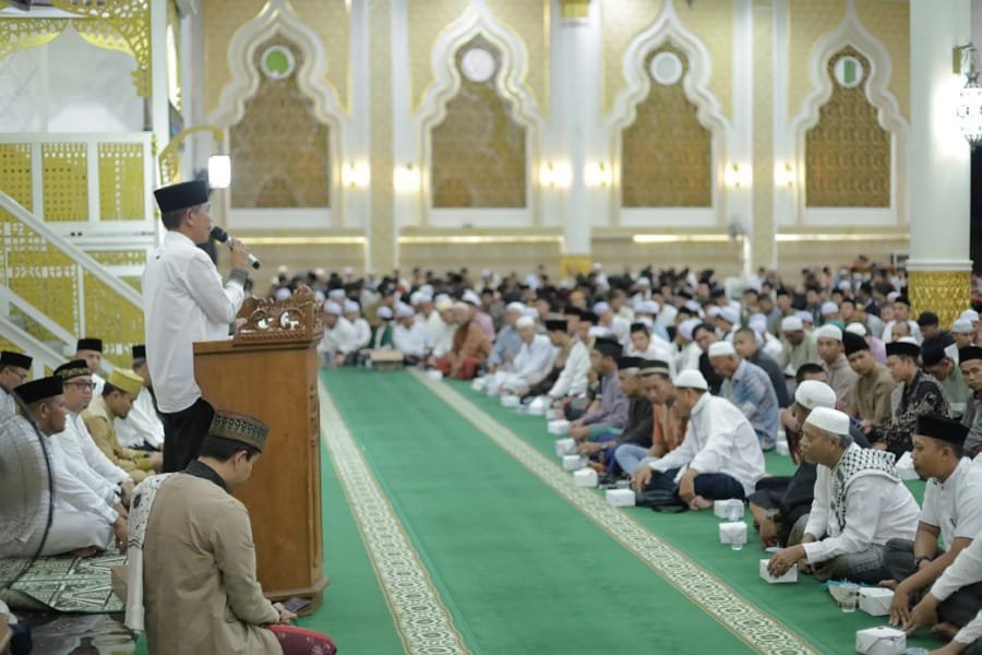 Wabup Jamhuri Amir Hadiri Peringatan Maulid Nabi Muhammad di Masjid Agung Al-Ikhlas