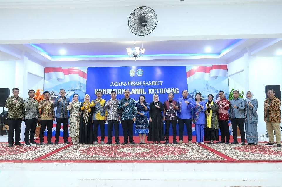 Pisah Sambut Danlanal Ketapang, Bupati Alexander Ajak TNI AL Bersinergi Bangun Daerah