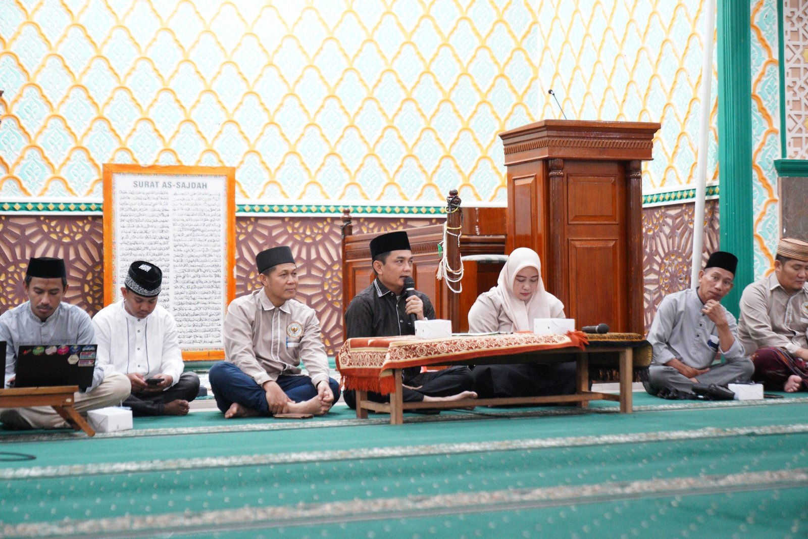 Bahasan Buka Sosialisasi Sertifikasi Tanah Wakaf Rumah Ibadah dan Literasi Keuangan