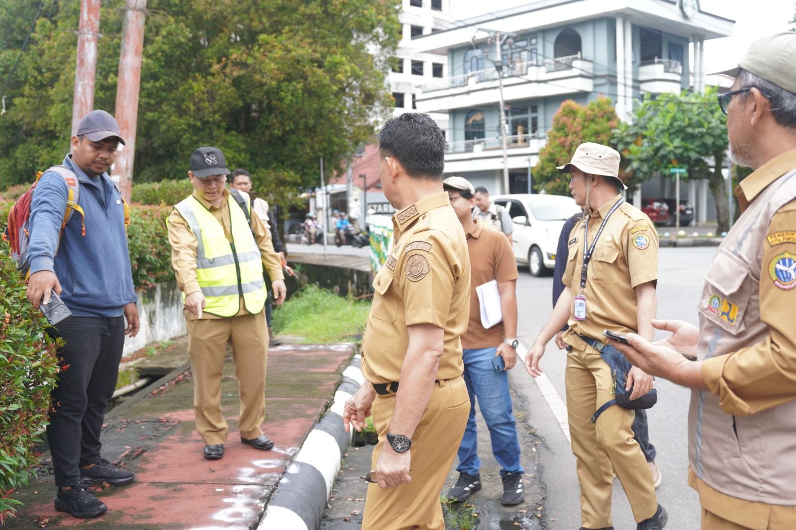 Pembangunan Trotoar di Teuku Umar hingga HOS Cokroaminoto Rampung Desember Ini