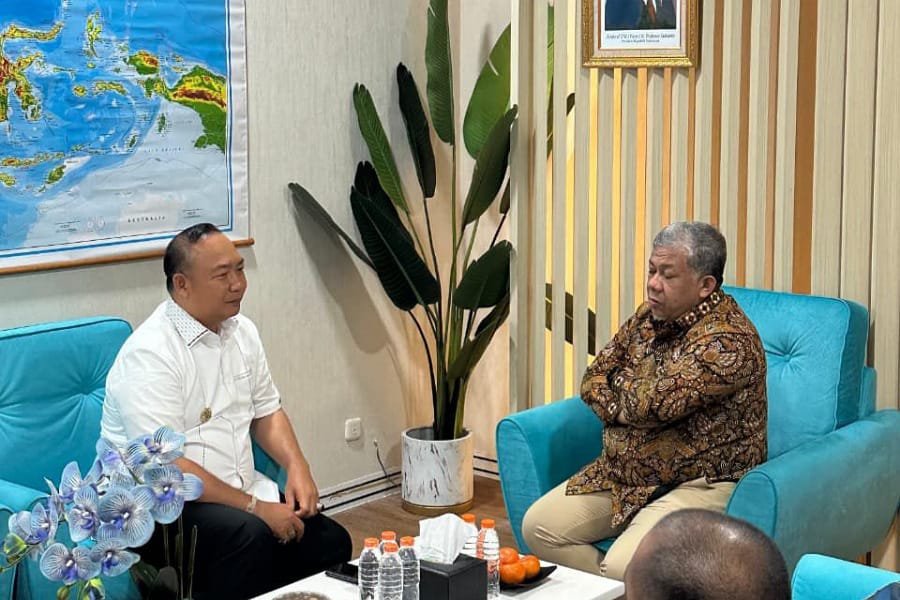 Bertemu Wamen Perumahan dan Kawasan Permukiman, Bupati Alex Sampaikan Konsep Waterfront City