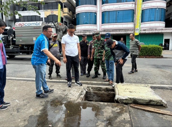 Pemkot Pontianak Bersih-bersih Pasar Flamboyan Jelang Haul Habib Muhammad yang Hadirkan Ustadz Abdul Somad