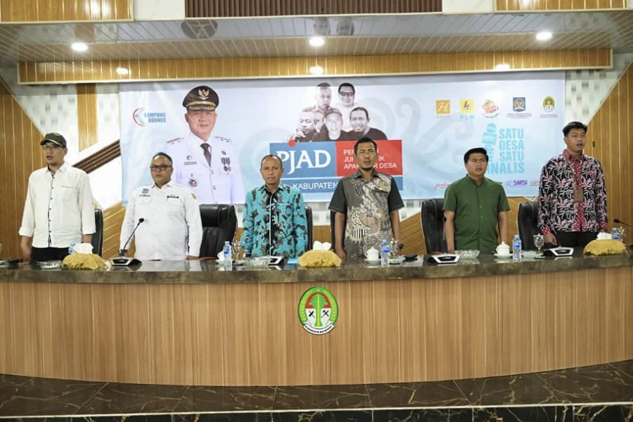 Pemkab Ketapang Dorong Aparatur Desa Melek Digital