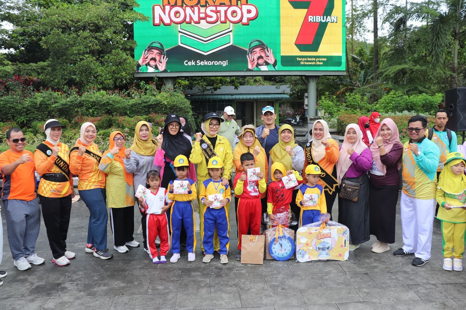 Bunda Yanieta Buka Sosialisasi PAUD dan Senam Anak Indonesia Hebat di Taman Digulis Untan