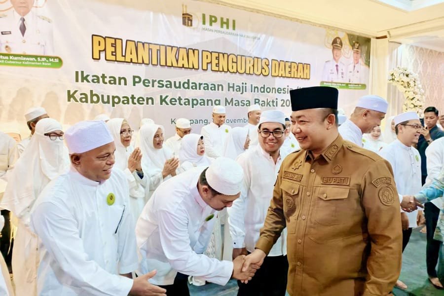 Hadiri Pelantikan IPHI Ketapang, Bupati Alexander: Mari Gotong Royong Bangun Ketapang
