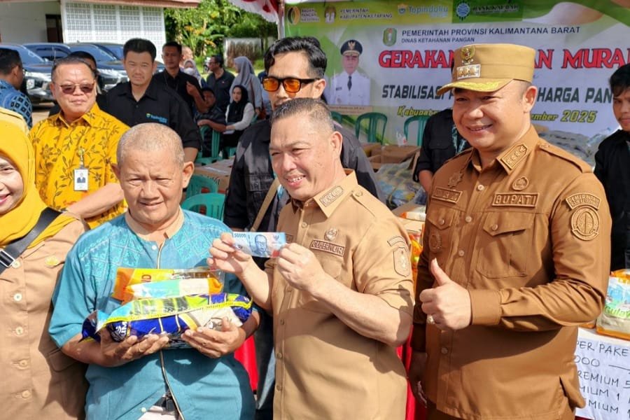 Gubernur Kalbar dan Bupati Ketapang Kompak Hadiri Gerakan Pasar Murah