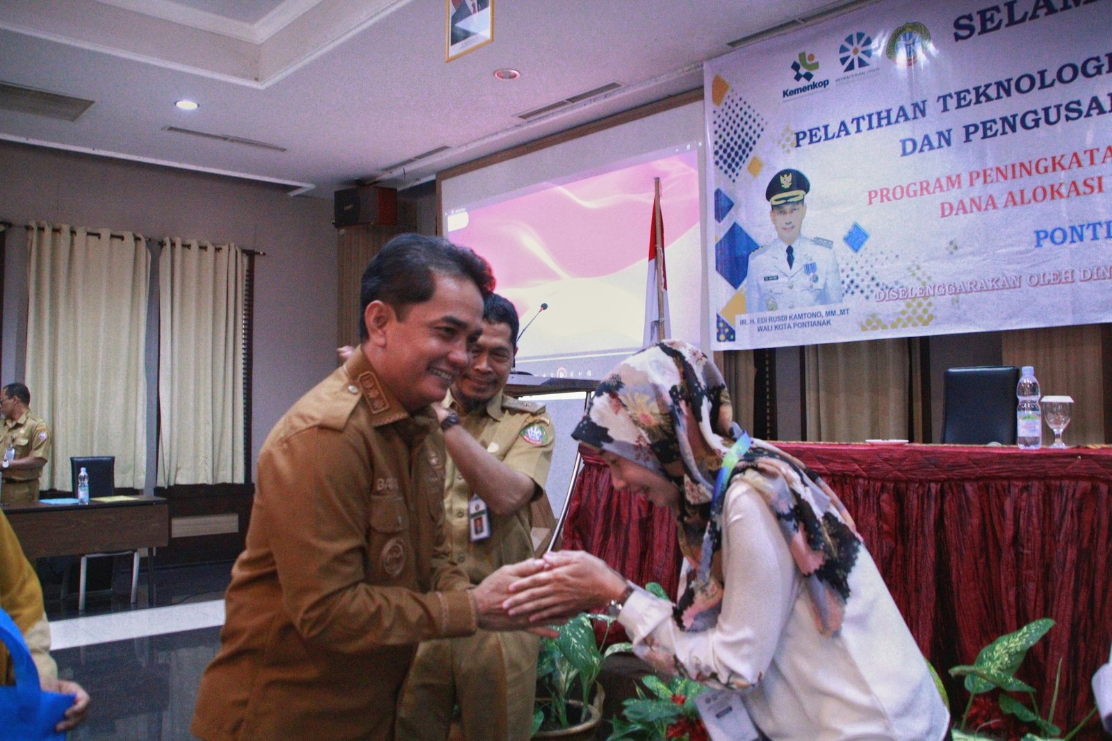 Tingkatkan Kompetensi, Pemkot Pontianak Gelar Pelatihan Teknologi Informasi bagi Pengelola Koperasi