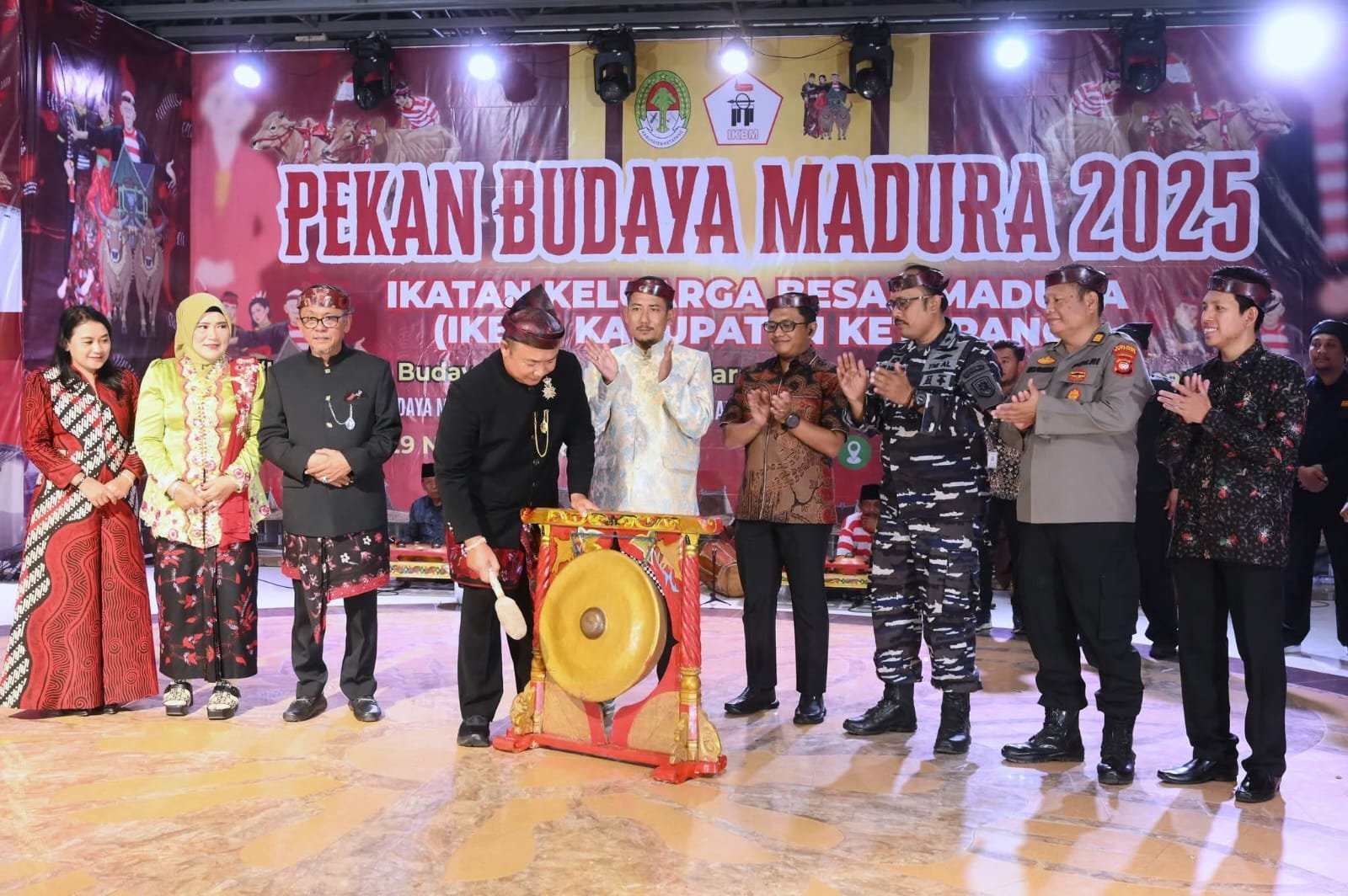 Pekan Budaya Madura Resmi Dibuka, Bupati Alexander Apresiasi IKBM Ketapang