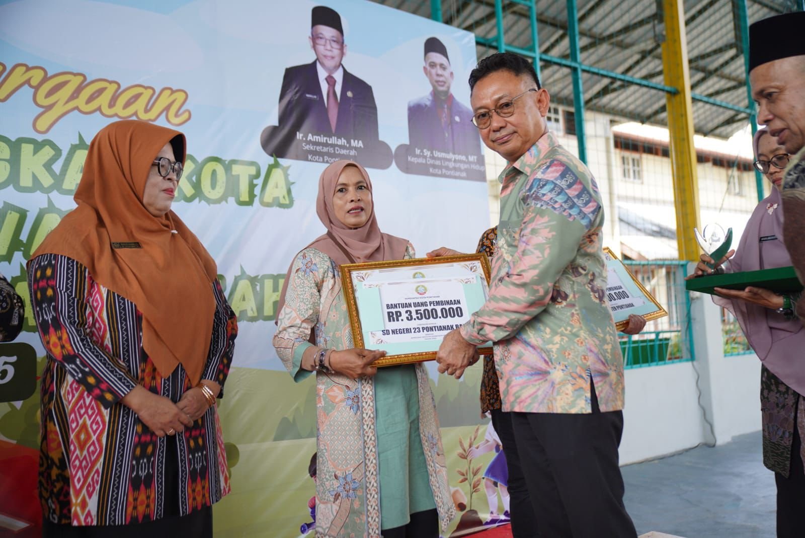 Ini Sembilan Sekolah di Kota Pontianak yang Dapat Penghargaan Adiwiyata dari Wali Kota