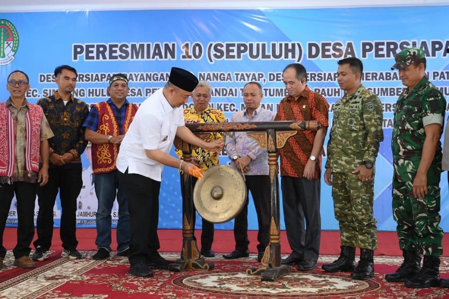 Tuju Ketapang Maju dan Mandiri, Ini 10 Desa Persiapan yang Baru Diresmikan Bupati Alexander Wilyo